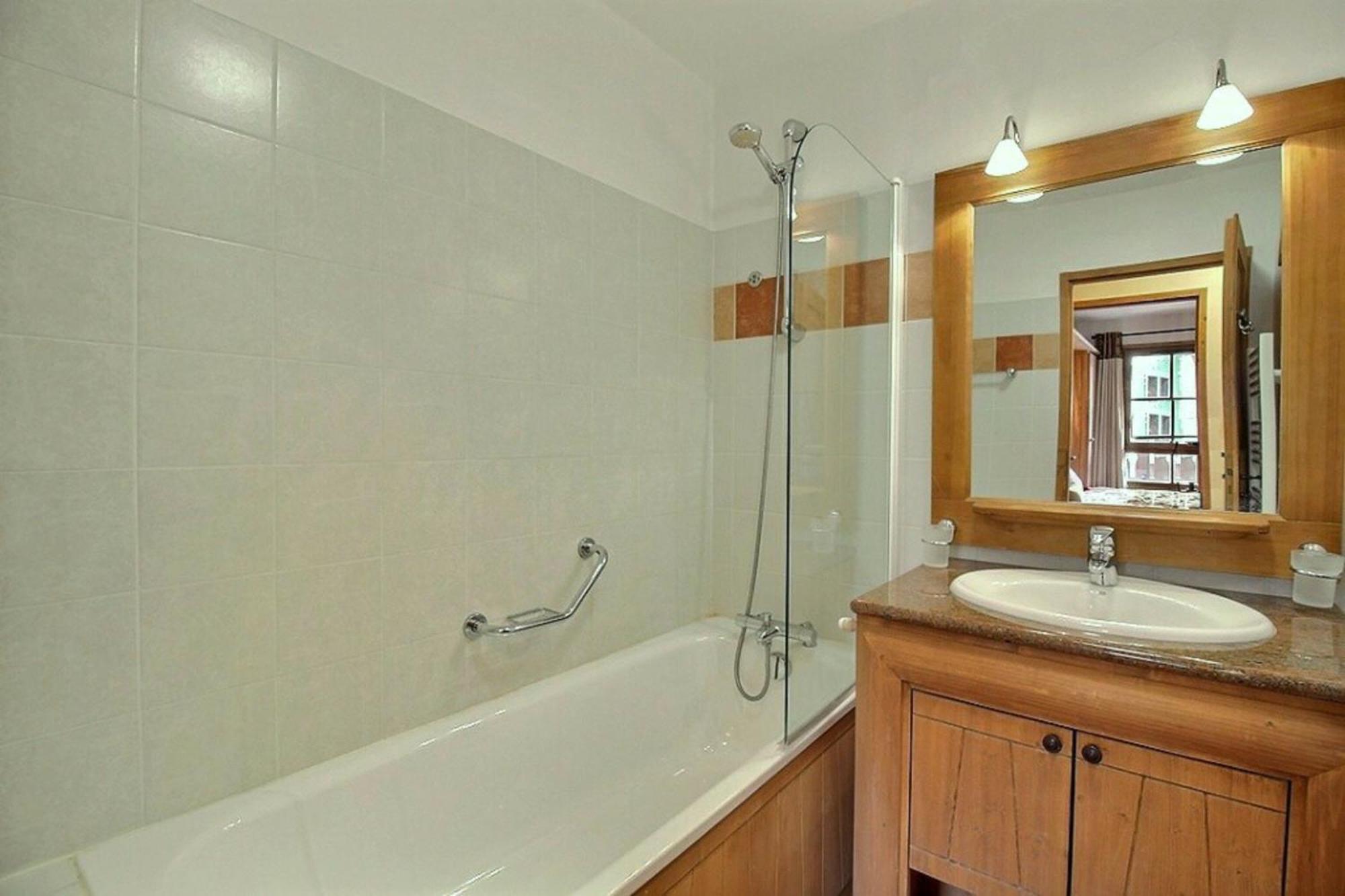 Arc 1950 - Moderne - Sauna Hammam Jacuzzi - 4 Personnes